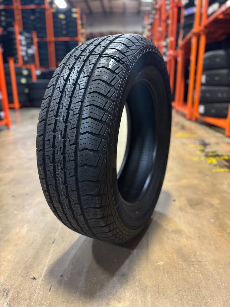 Tyre 215/65R16